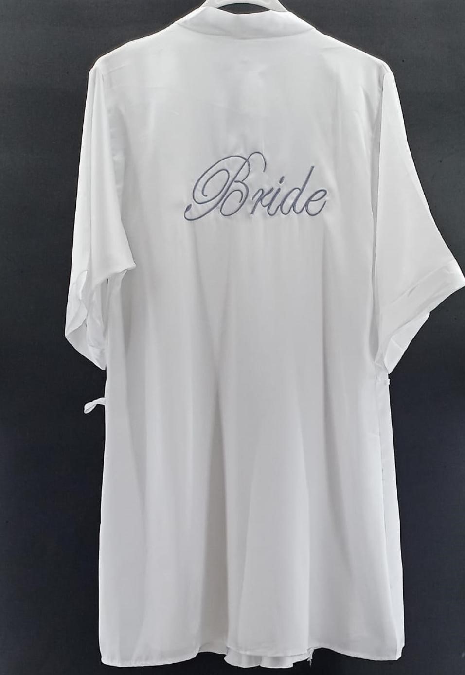 Kişiye Özel İsim Yazdırmalı Gümüş Nakış İşlemeli Model Bride Sabahlık 