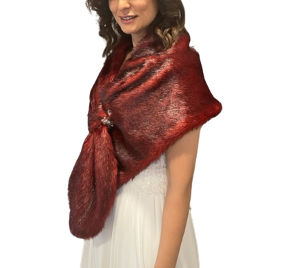 Kristal Taşlı Broşa Sahip Gelin Etol Kürk Bolero Kristal Taşlı Broşa Sahip Gelin Etol Kürk Bolero