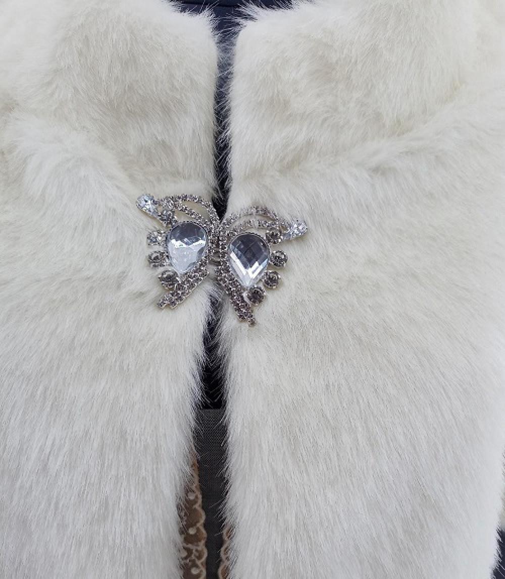 Yarım Kollu Kristal Taş Broşa Sahip Gelin Etol Kürk Bolero Yarım Kollu Kristal Taş Broşa Sahip Gelin Etol Kürk Bolero