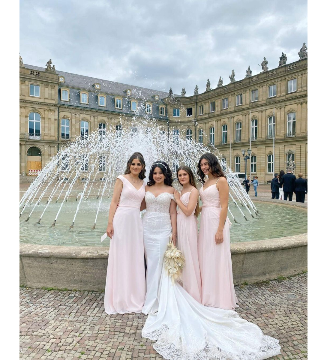 Fransız Dantel Dizaynlı Romantik Balık Gelinlik Fransız Dantel Dizaynlı Romantik Balık Gelinlik