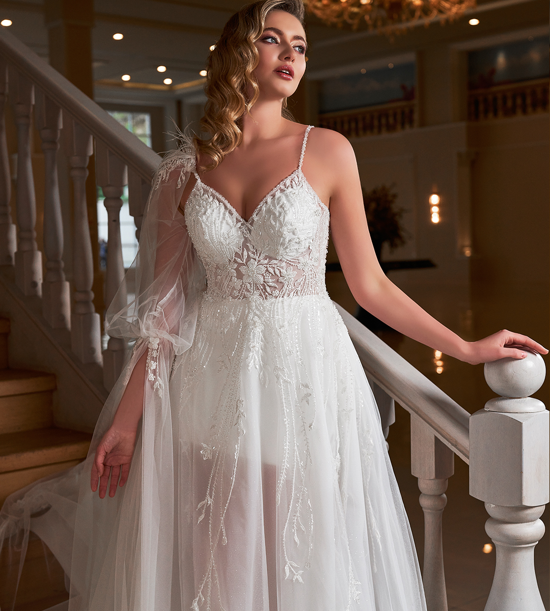 Yırtmaçlı A Kesim Gelinlik Yırtmaçlı A Kesim Gelinlik