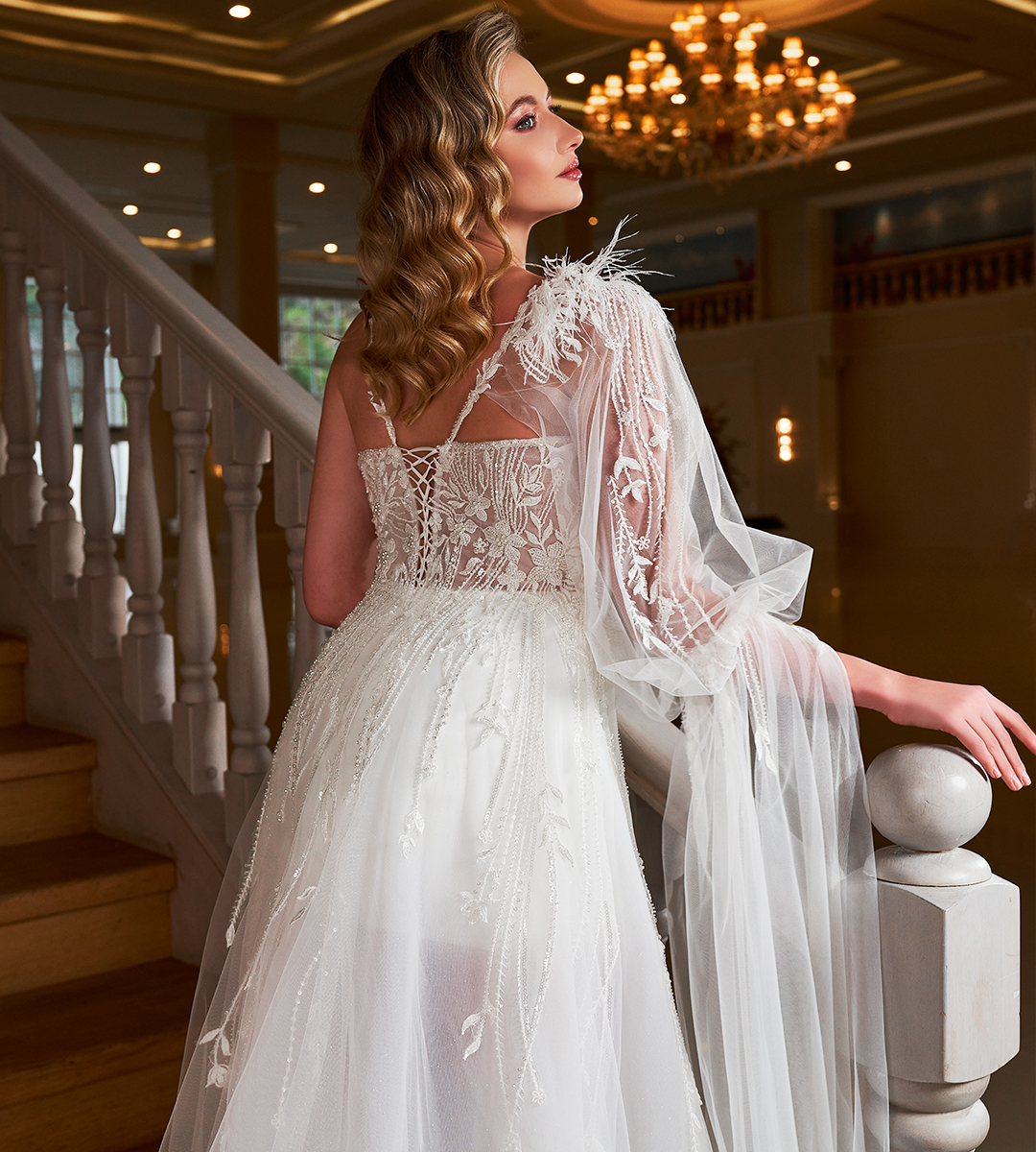 Yırtmaçlı A Kesim Gelinlik Yırtmaçlı A Kesim Gelinlik