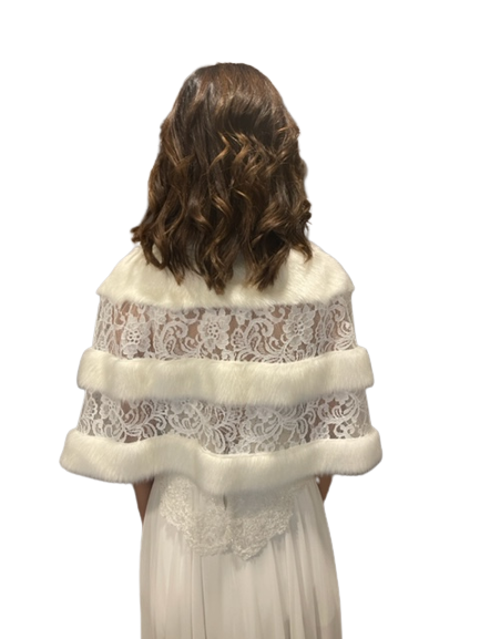 Dantel Detaylarına Sahip Broşlu Gelin Etol Kürk Bolero