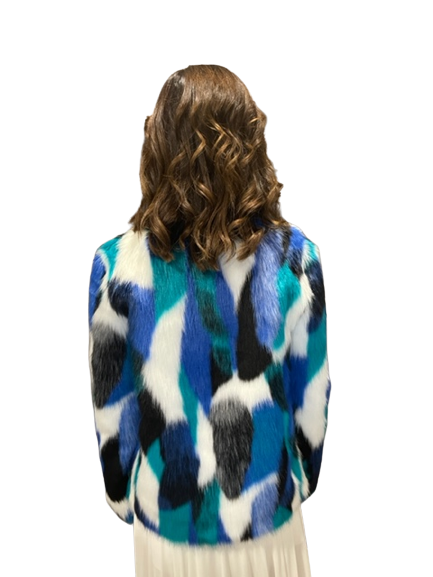 Farklı Renk Desenlerine Sahip Siyah Dik Yaka Kadın Kürk Ceket