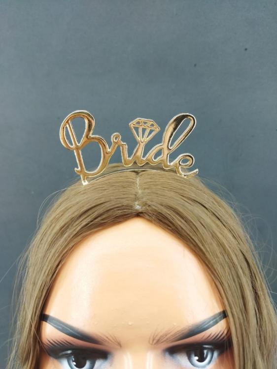 Gold Renk Taç Ve Siyah Kuşak Bride Seti