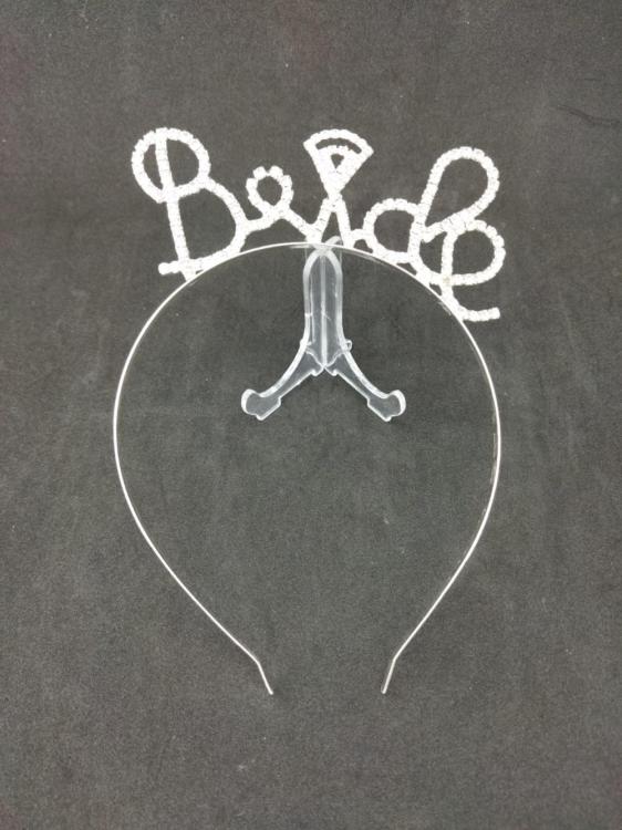 Gümüş Taşlardan Oluşturulmuş Bride Taç