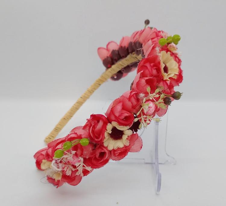 Günebakan Ve Pembe Güllerle Oluşturulmuş Çiçekli Taç 