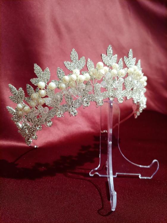 İnci Ve Kristal Taş Karışımlı Gelin Tacı 