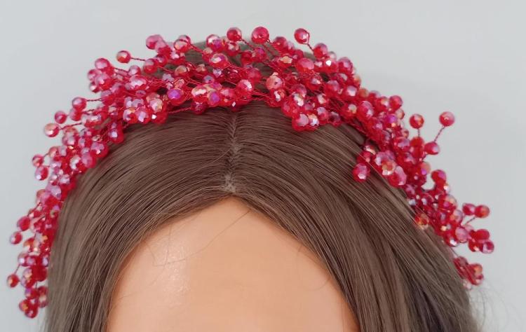 Kırmızı Boncuk Kristallerle Süslenmiş Kına Tacı 