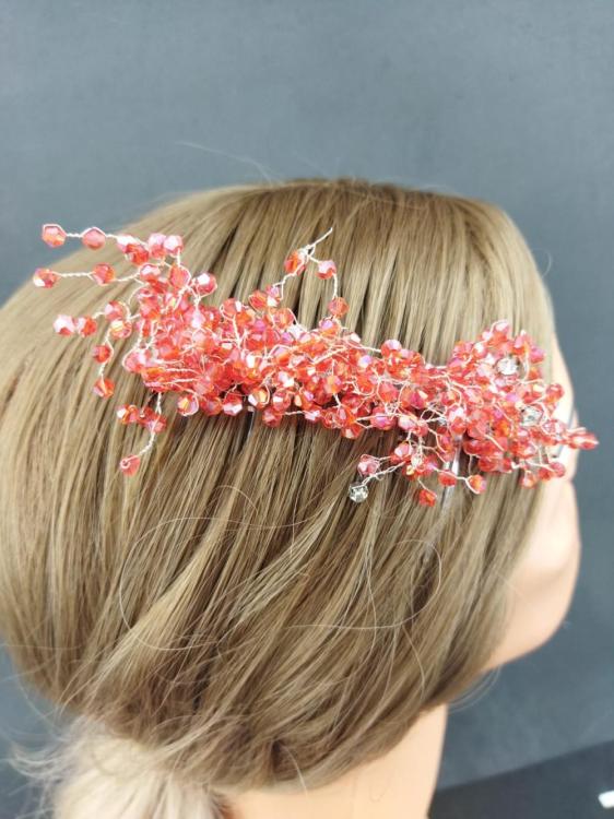 Kırmızı Kristallerle Süslenmiş Kına Tokası