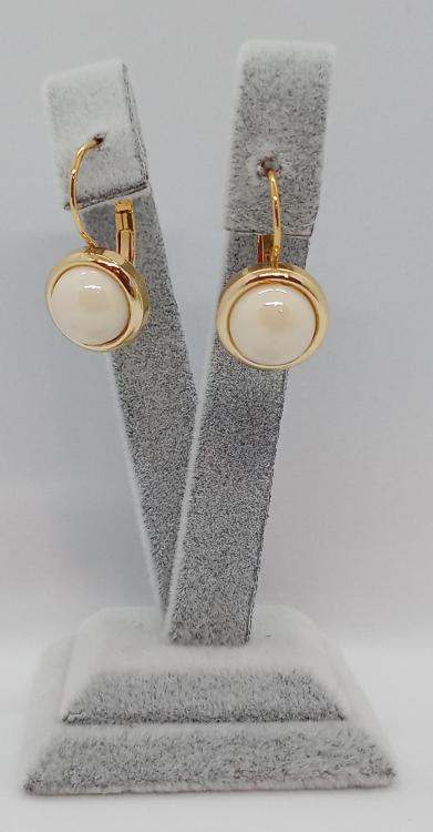 Altın Sarısı Detayına Sahip İncili Gelin Küpesi