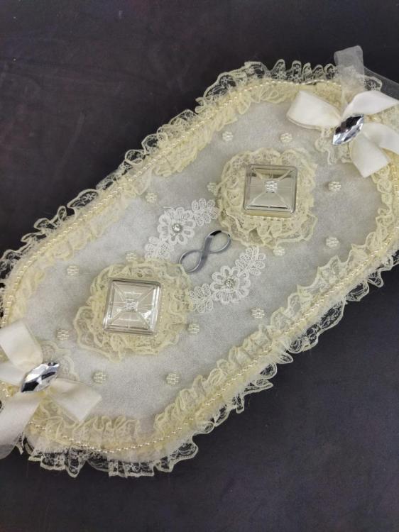 Krem Ve Beyaz Renk Dantel Detaylı Söz - Nişan Tepsisi 