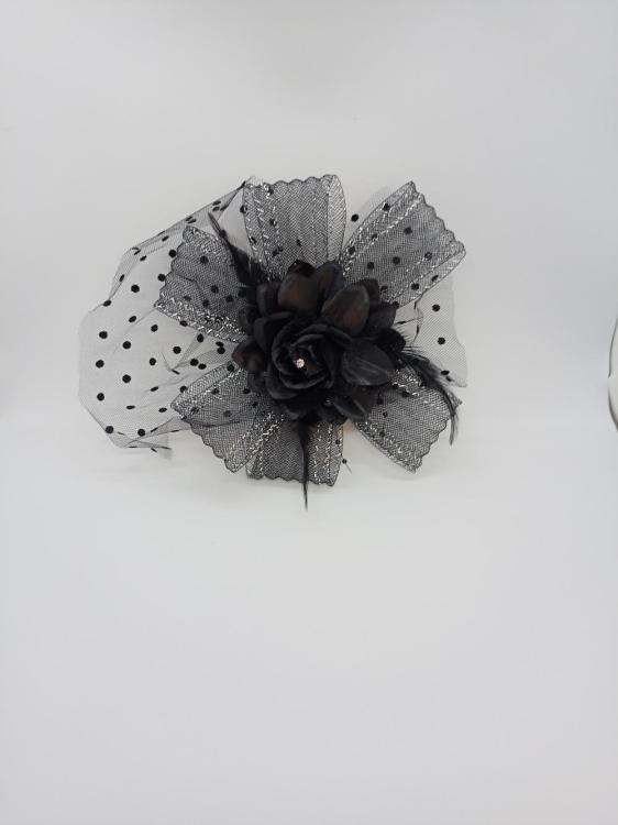 Siyah Fiyonk ve Gül Model Vualet Şapka Nikah Kepi 