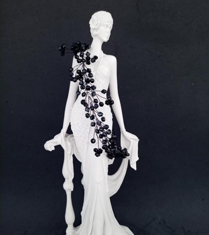 Siyah İnci Ve Kristallerden Oluşan Gelin Tacı 