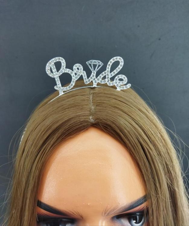 Taşlardan Oluşan Gümüş Renk Bride Taç