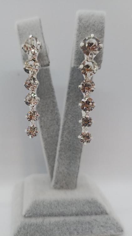 Taşlarla Oluşturulmuş Uzun Gelin Küpesi 