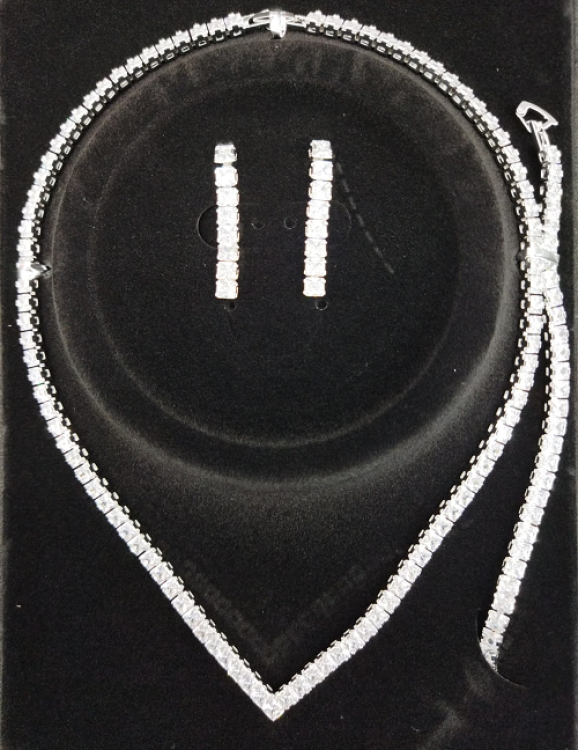 V Şeklinde Kalın Kristal Taşlı  Su Yolu Takı Seti