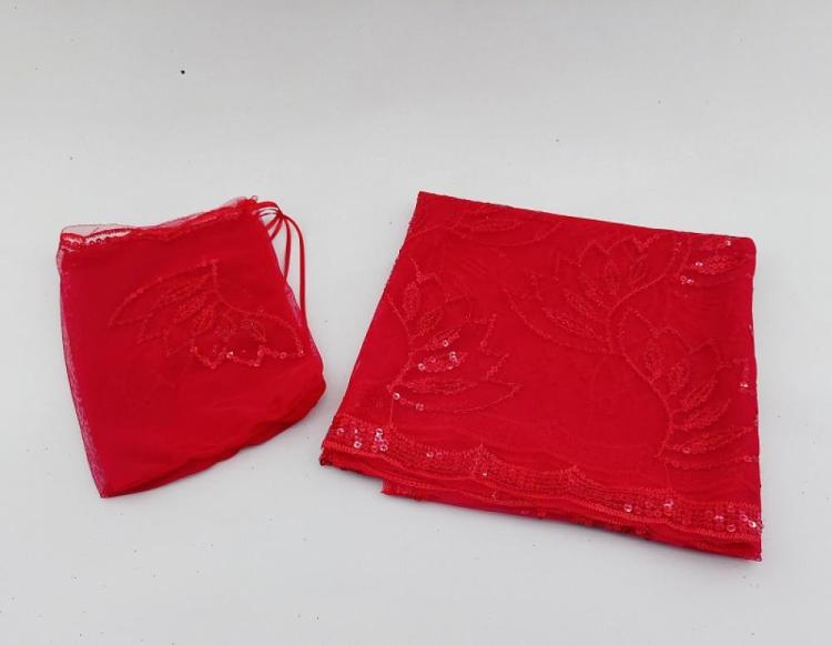 Yaprak Deseni Verilmiş Güpürlü Kına Örtüsü Seti