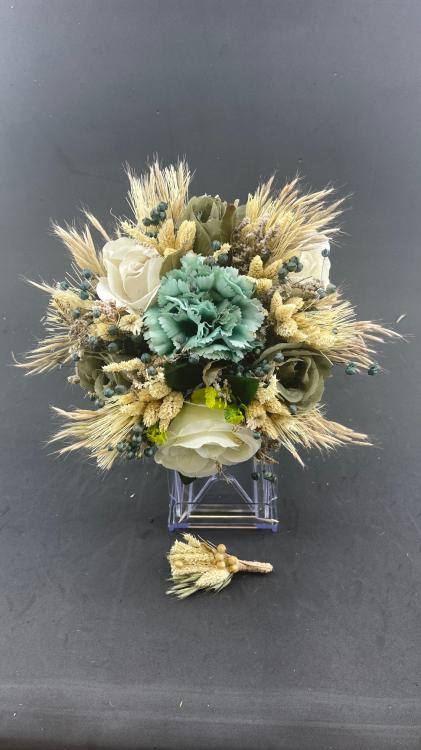 Yeşil Tomurcuk Gardenya Detaylı Krem Gül Gelin Buketi Ve Damat Yaka Çiçeği