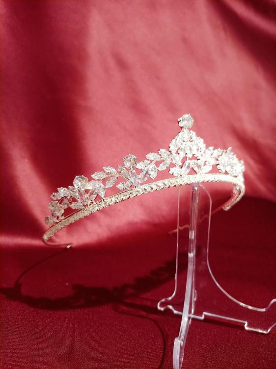 Zirkon Taşlı Zarif Gelin Tacı 