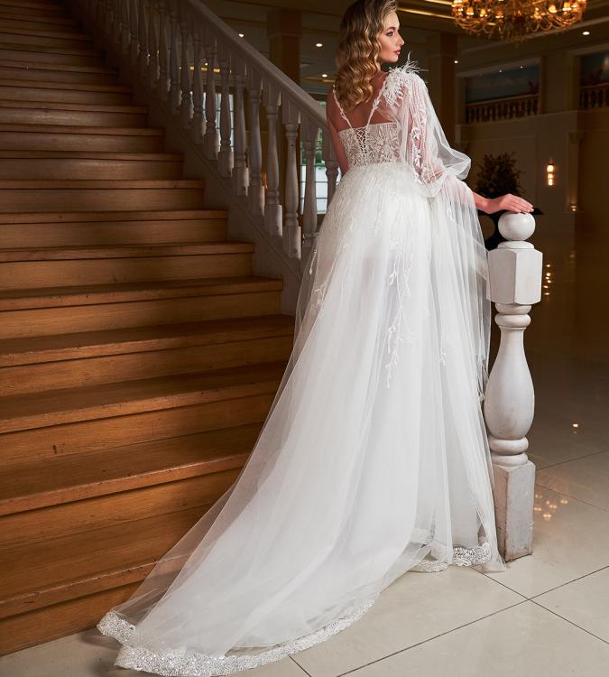 Yırtmaçlı A Kesim Gelinlik